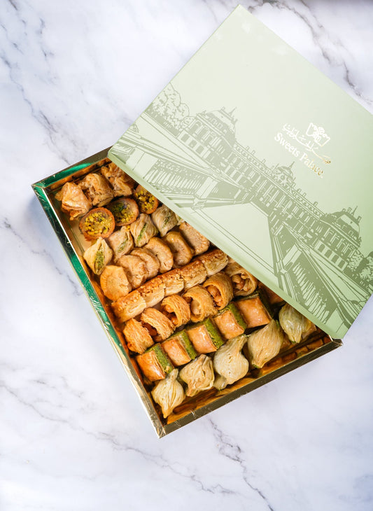 Mixed baklava box